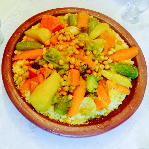 couscous végétarien restaurant snack thé au riad tifawt médina de marrakech maroc