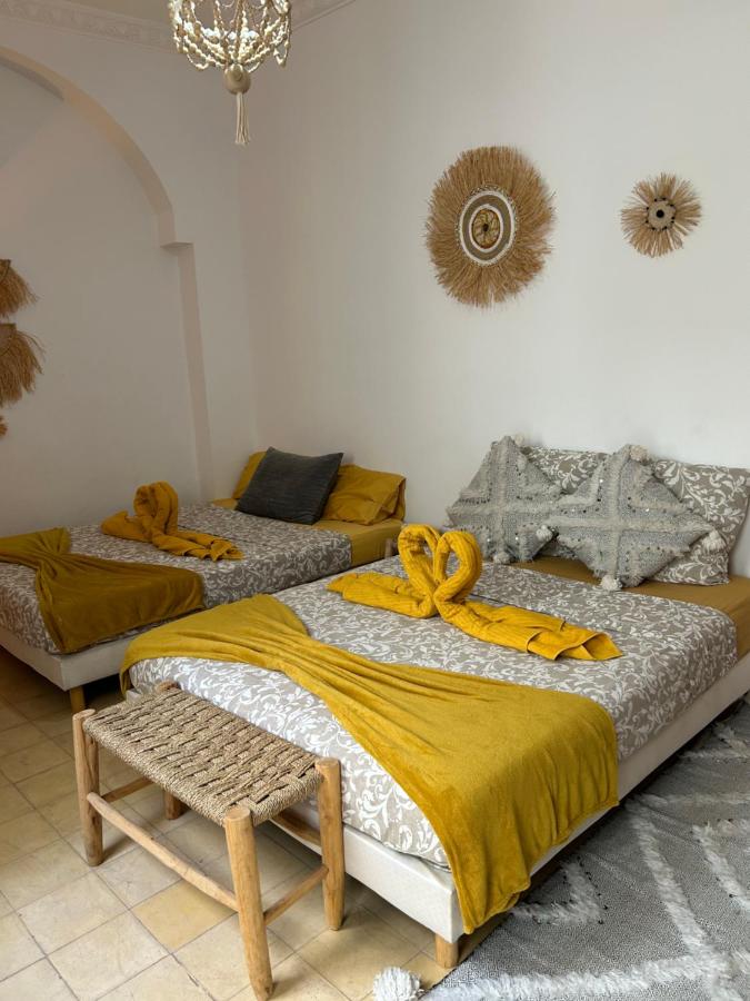 suite safran pour 4 personnes chambre quadruple dans le riad tifawt à marrakech maroc